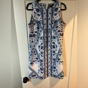 Very flattering dress